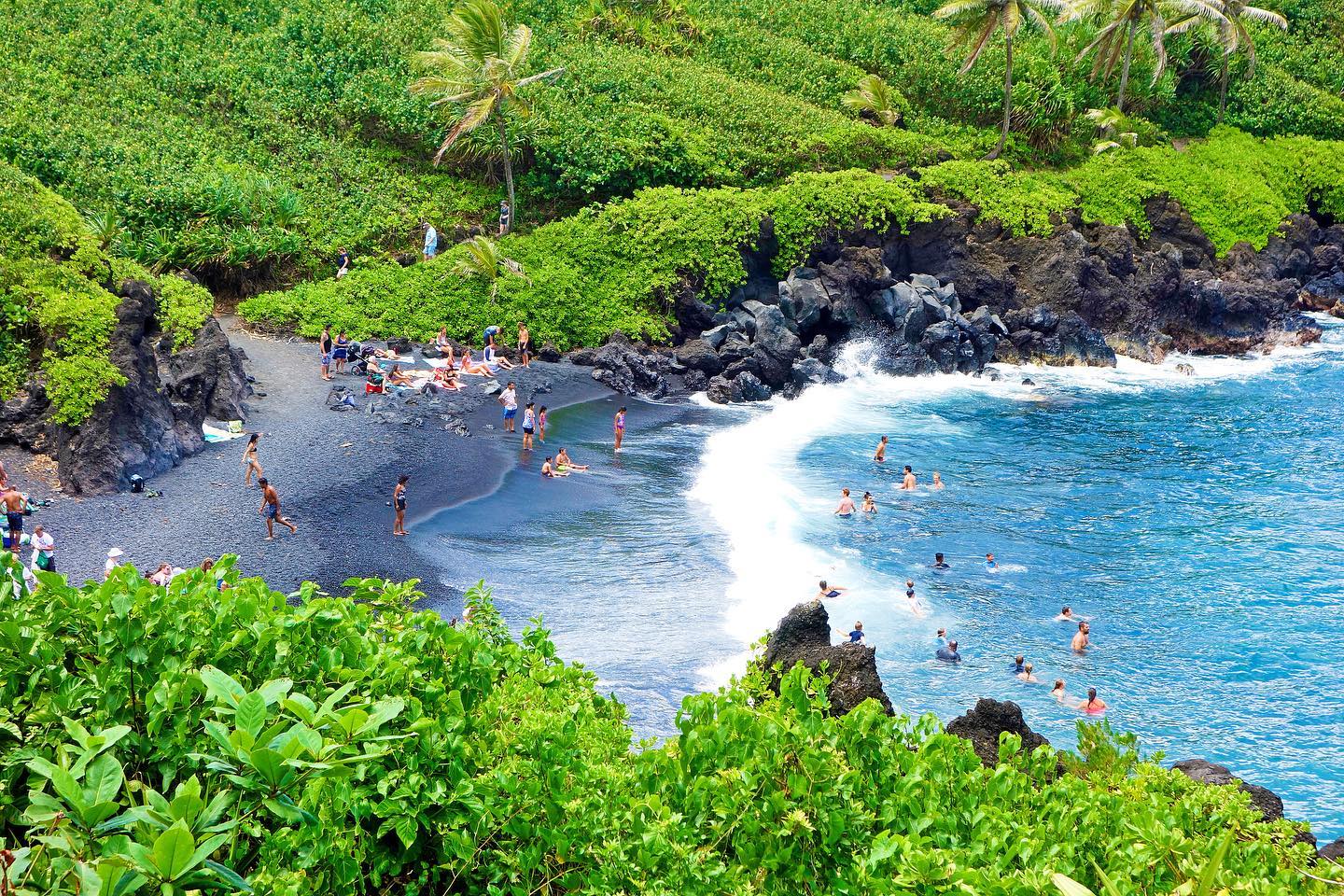 Product Road To Hana Guided Tour