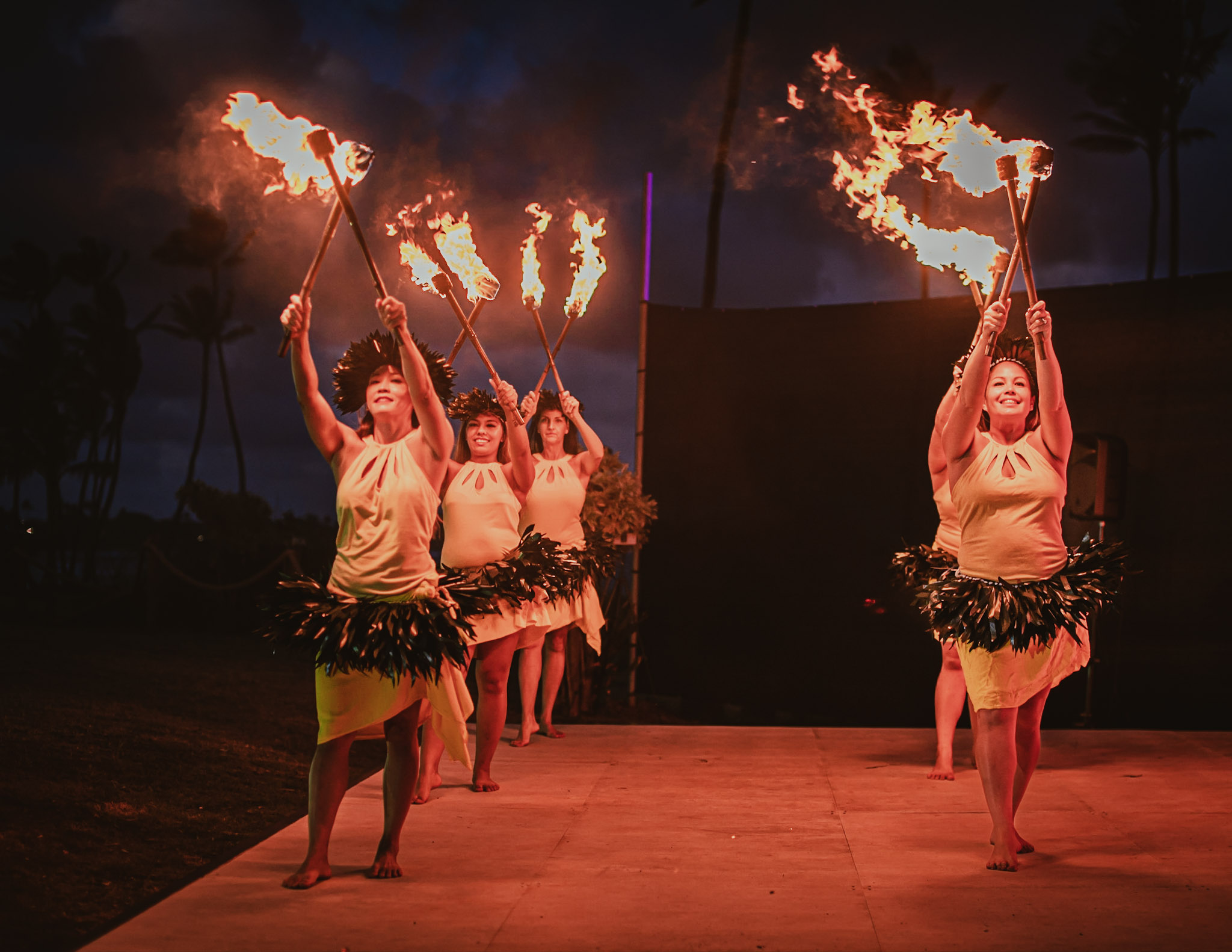 Product Ahi Uila Fire Show - Dinner &amp; Show